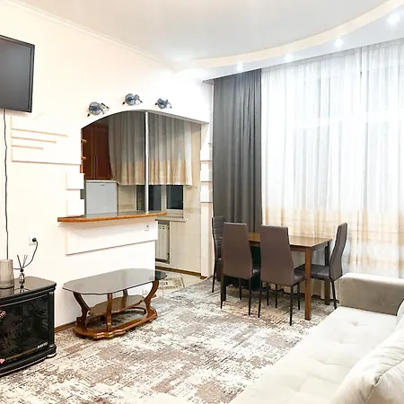 Center Stefan Street 1 Bedroom Apartment